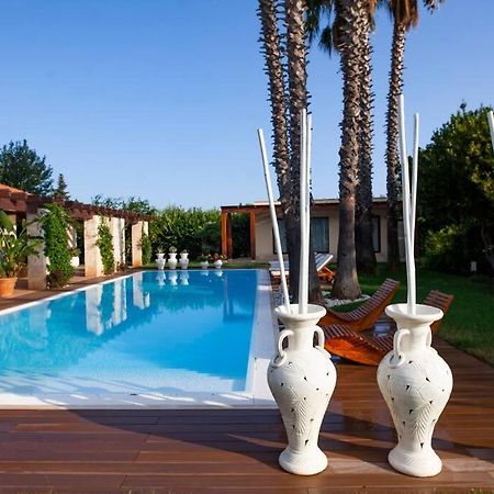 Spaziosa Villa Con Piscina E Giardino, Polignano A Mare Luaran gambar