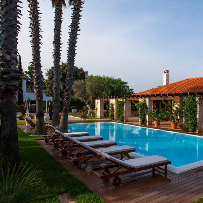 Spaziosa Villa Con Piscina E Giardino, Polignano A Mare Luaran gambar