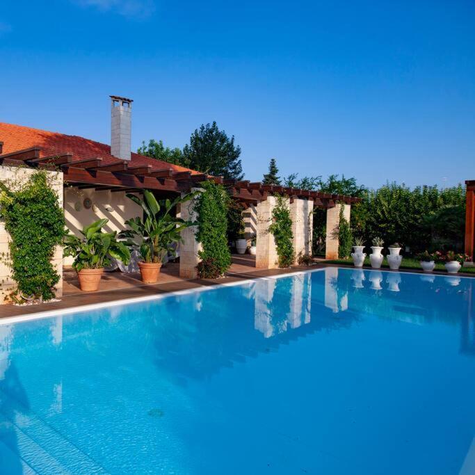 Spaziosa Villa Con Piscina E Giardino, Polignano A Mare Luaran gambar